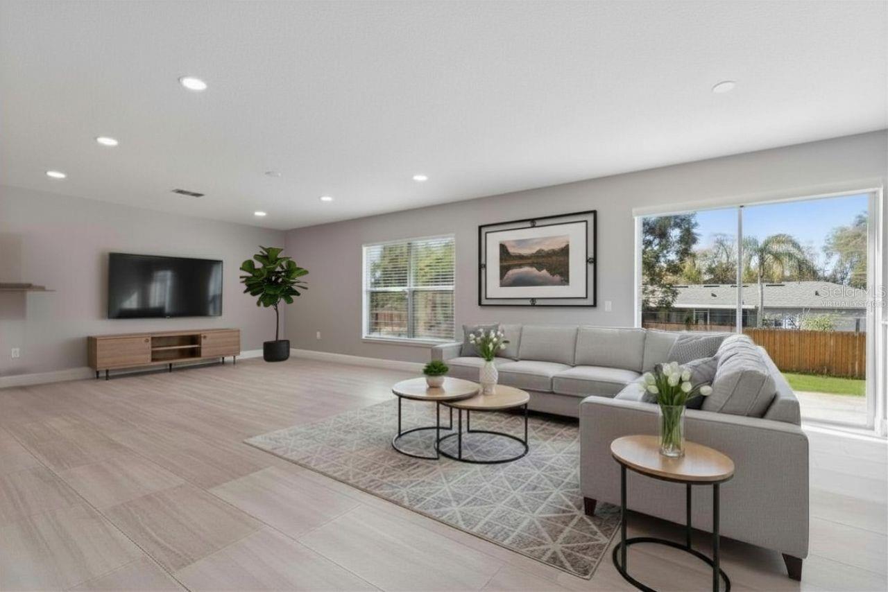 Image 41 of 45 For 2735 Howland Boulevard