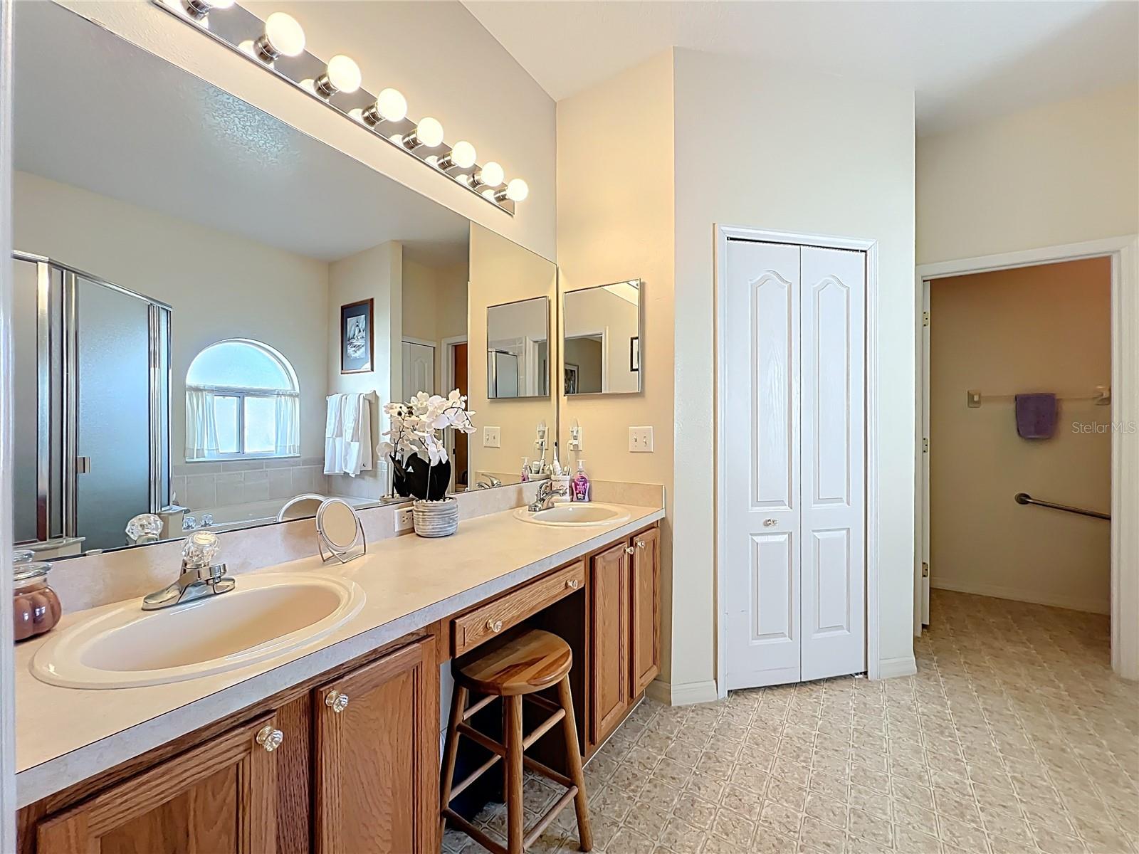 Image 10 of 20 For 4549 Seafarer Way