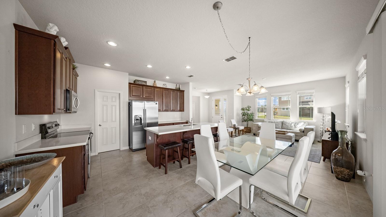 Image 16 of 44 For 2615 Rapollo Drive