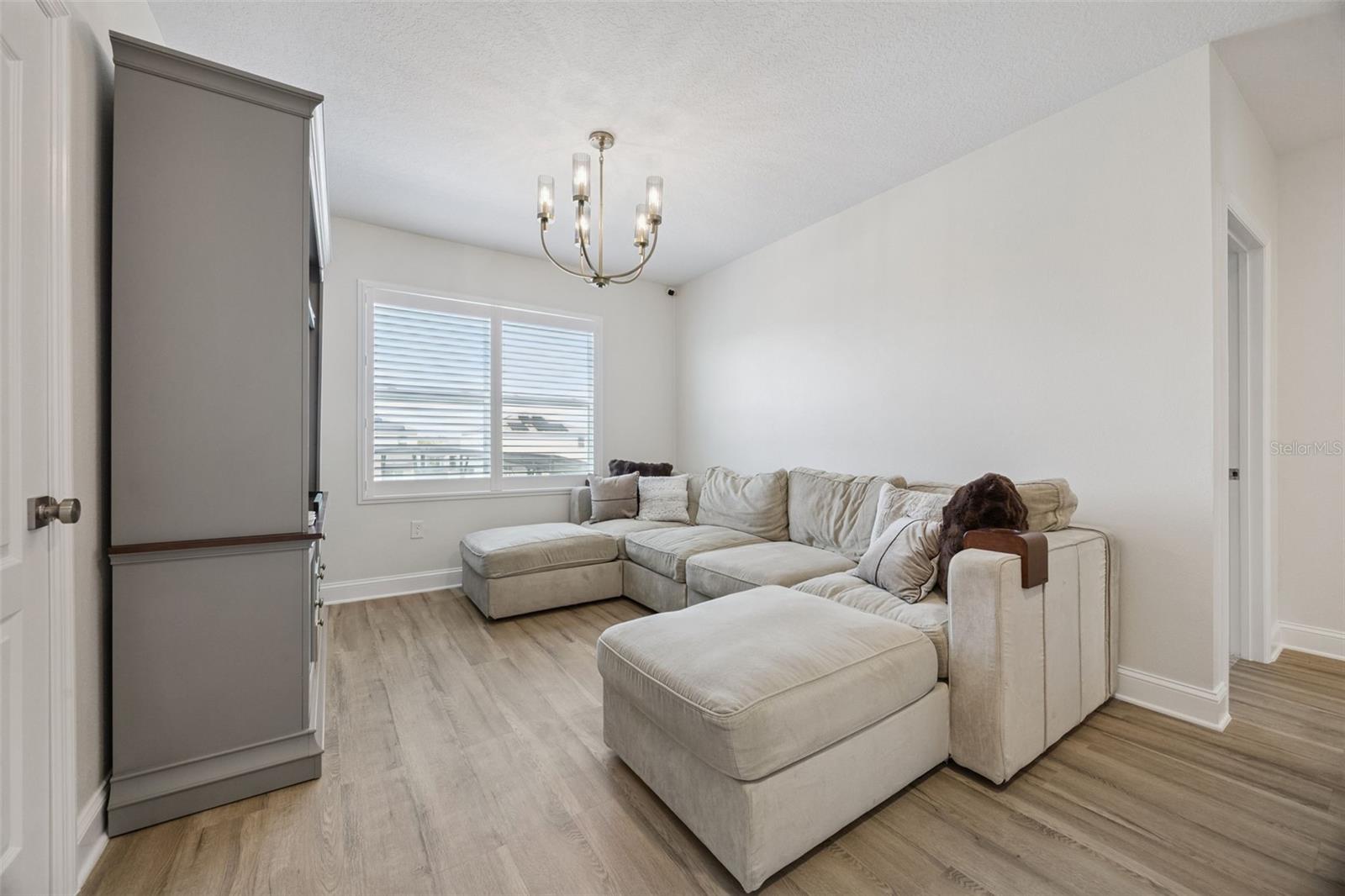 Image 16 of 46 For 3934 Centerville Way