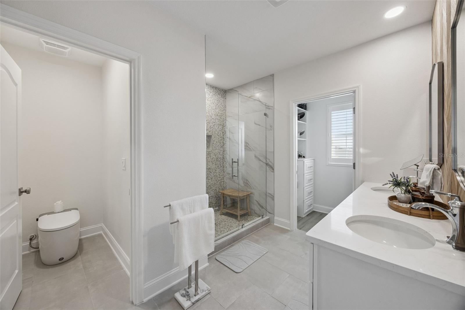 Image 21 of 46 For 3934 Centerville Way