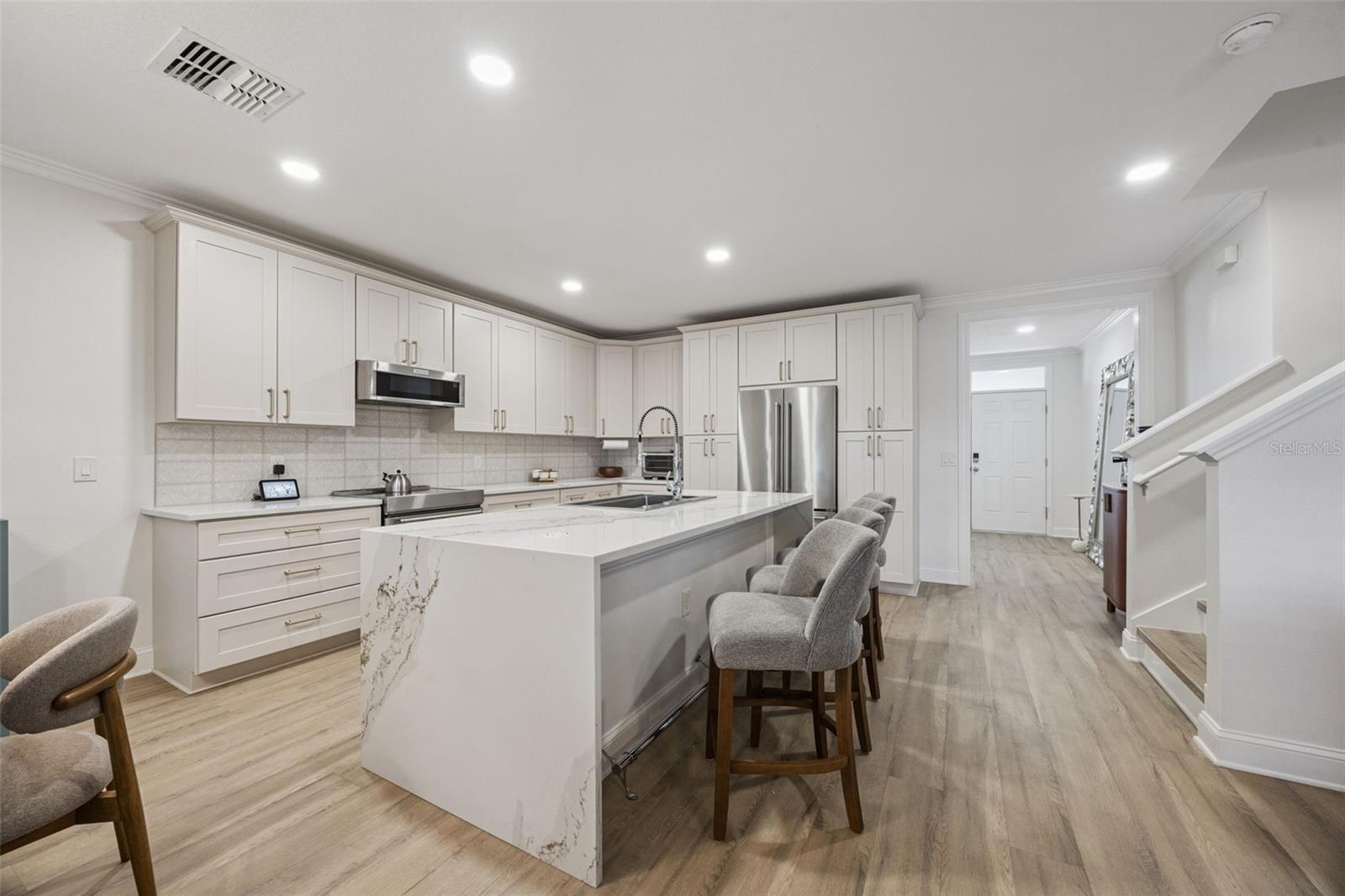 Image 8 of 46 For 3934 Centerville Way