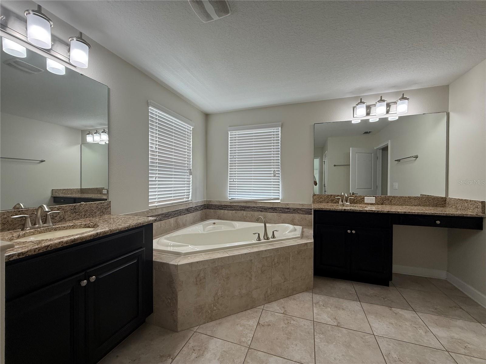 Image 13 of 19 For 7618 Loon Avenue