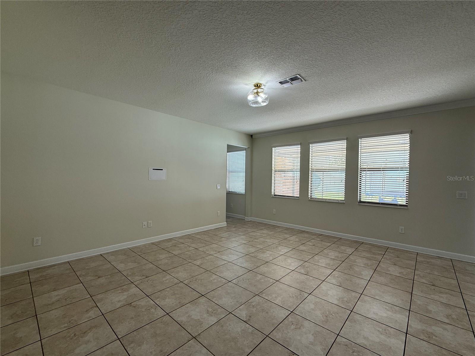 Image 4 of 19 For 7618 Loon Avenue