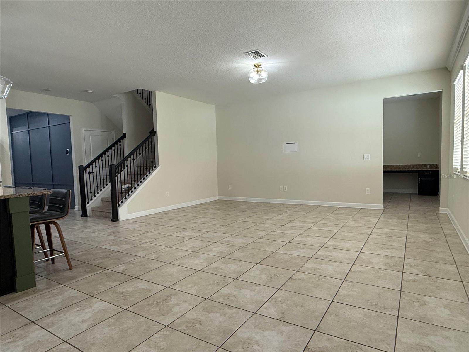 Image 5 of 19 For 7618 Loon Avenue