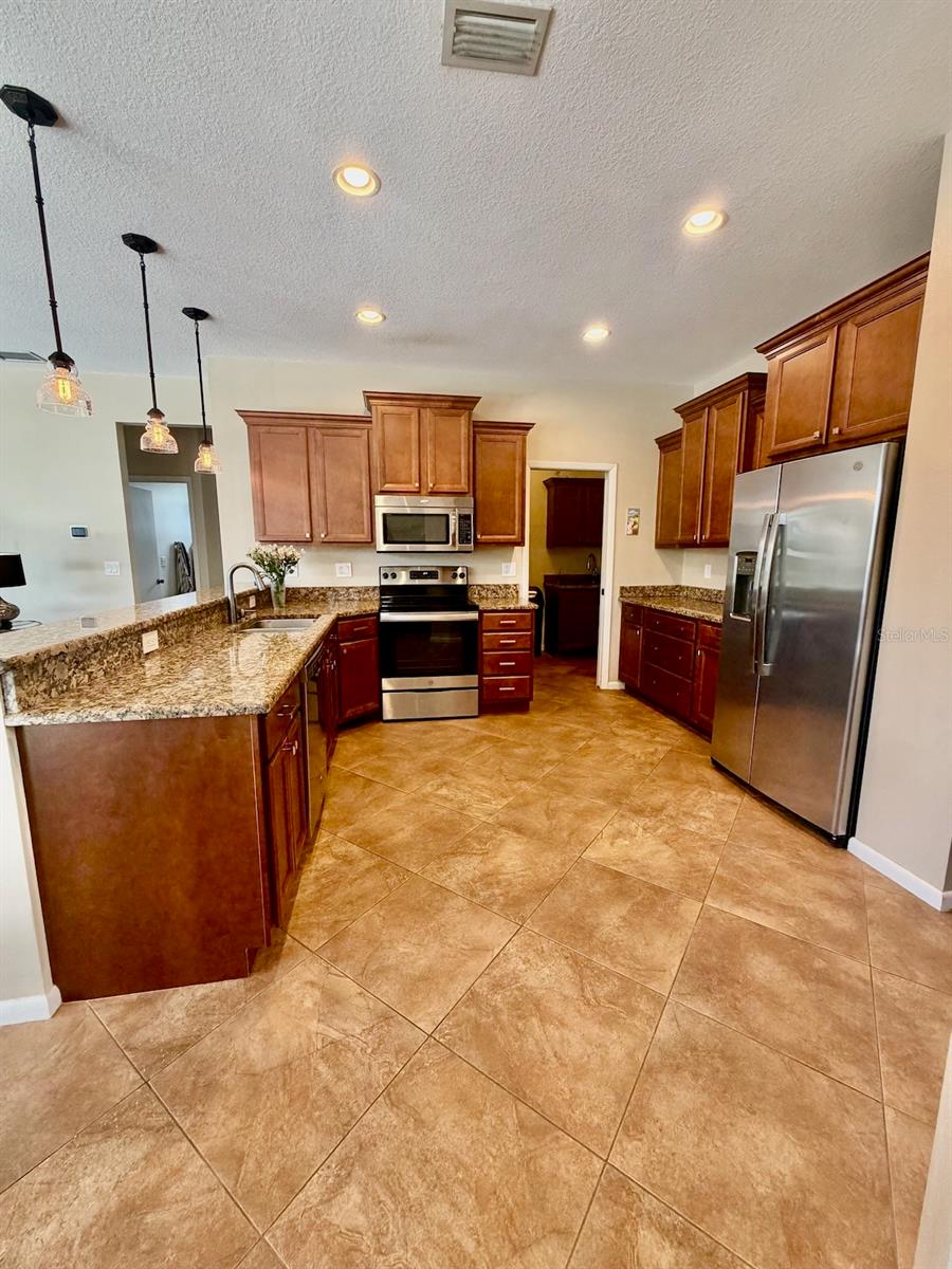 Image 6 of 37 For 18408 Bittern Avenue