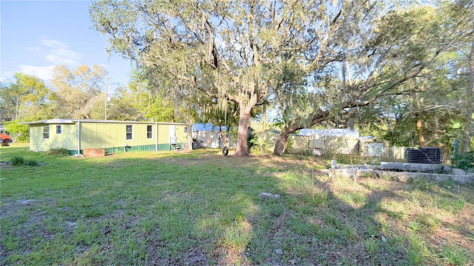 Image 4 of 18 For 18274 22nd Place