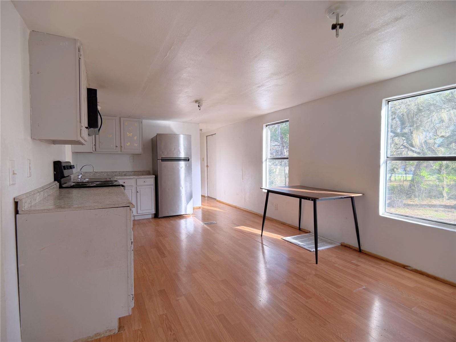 Image 9 of 18 For 18274 22nd Place