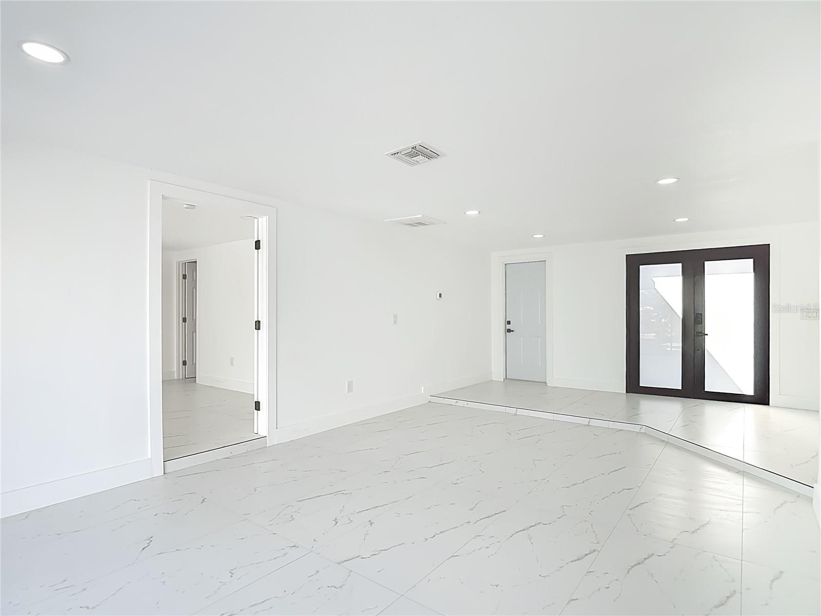 Image 12 of 61 For 9920 San Mateo Way