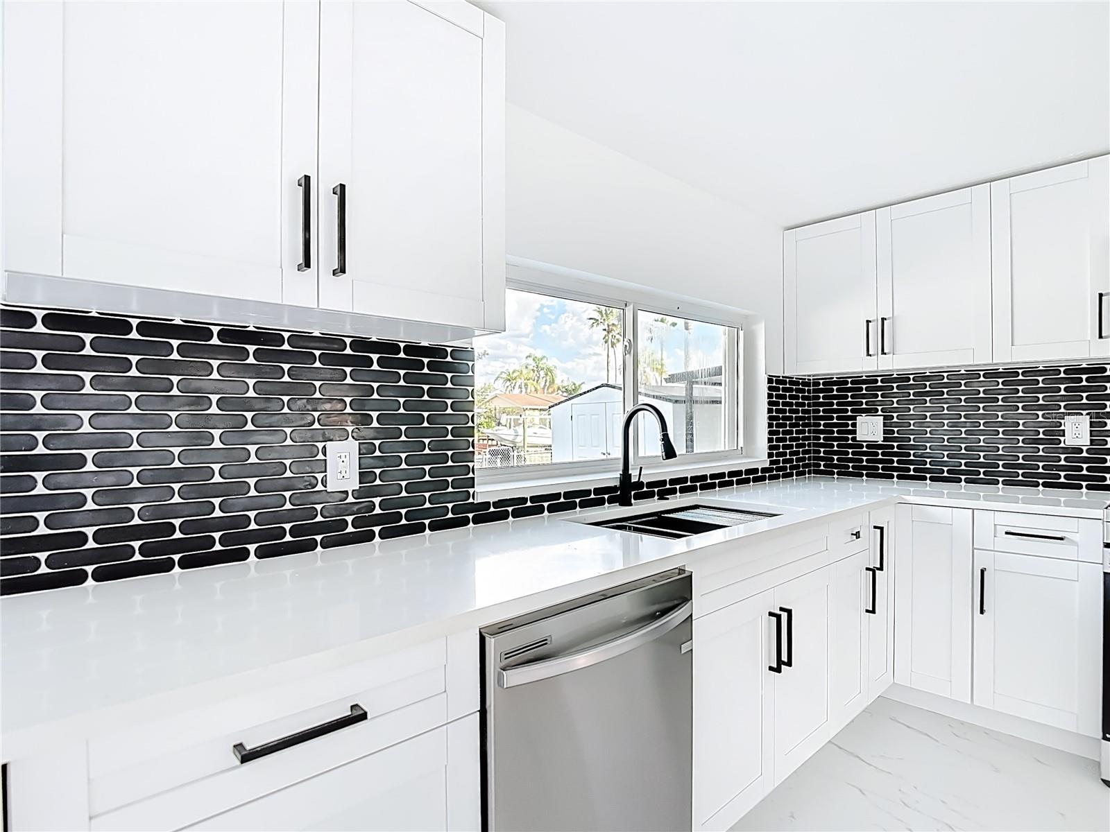 Image 19 of 61 For 9920 San Mateo Way