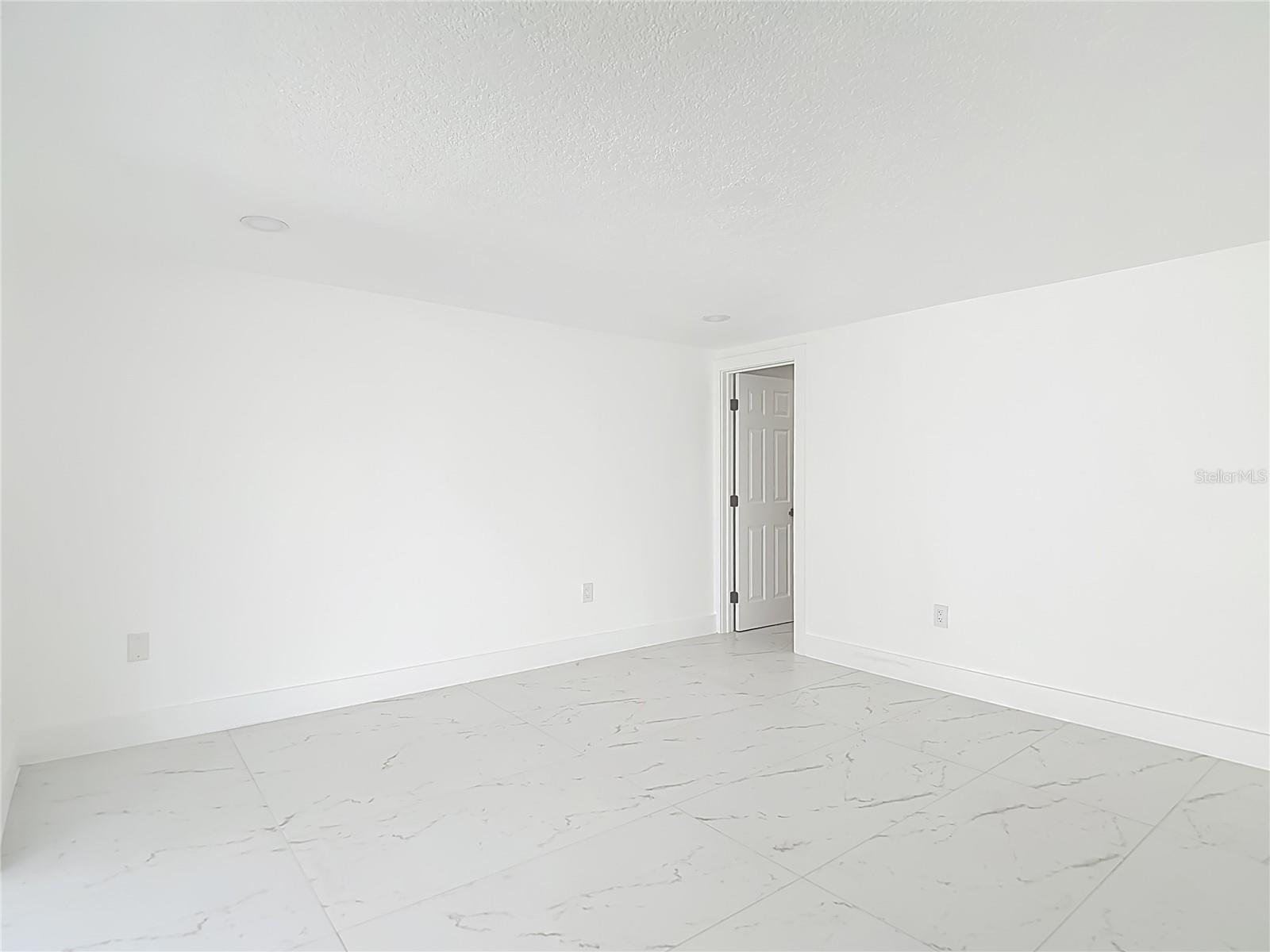 Image 34 of 61 For 9920 San Mateo Way