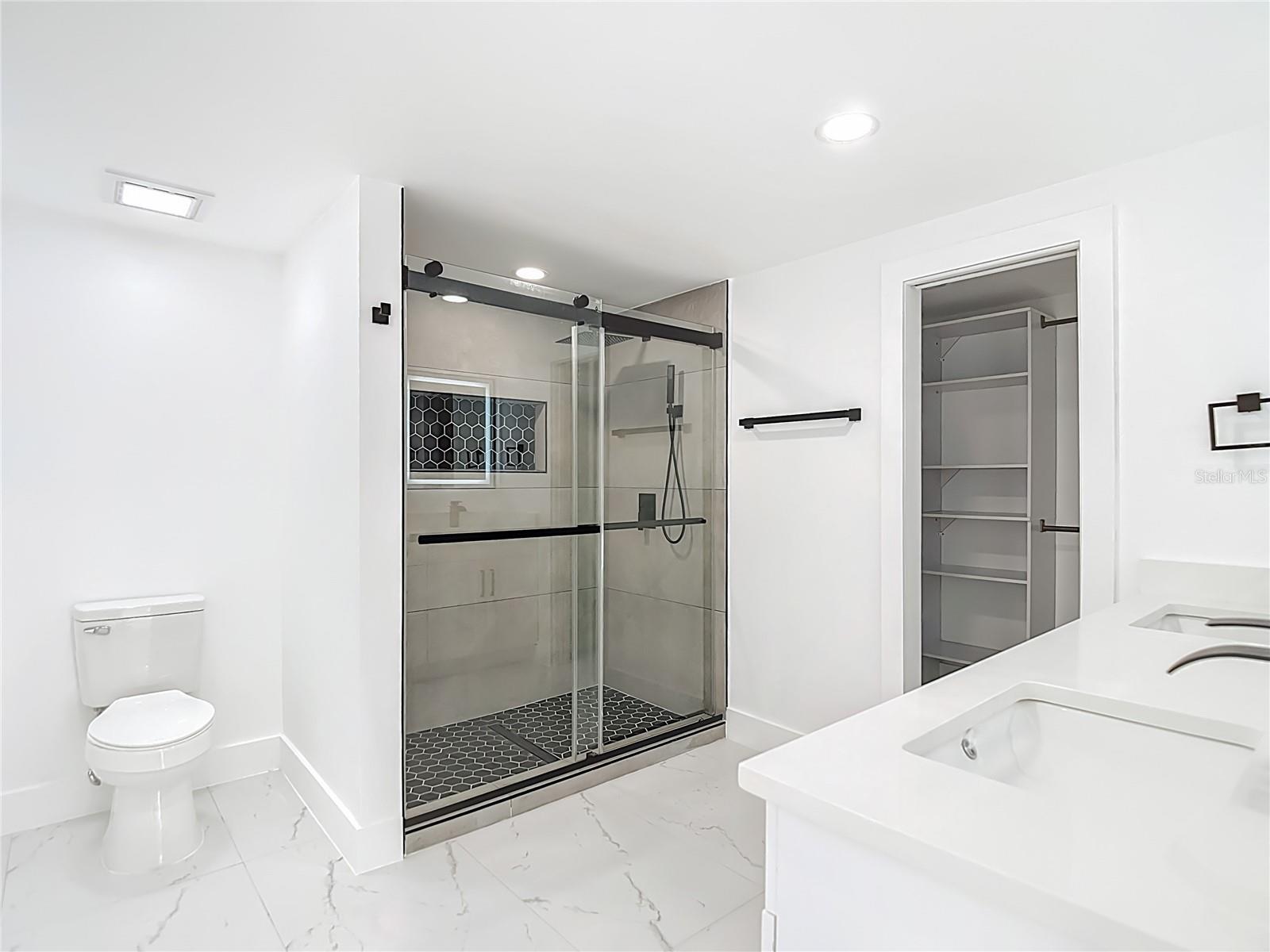 Image 37 of 61 For 9920 San Mateo Way