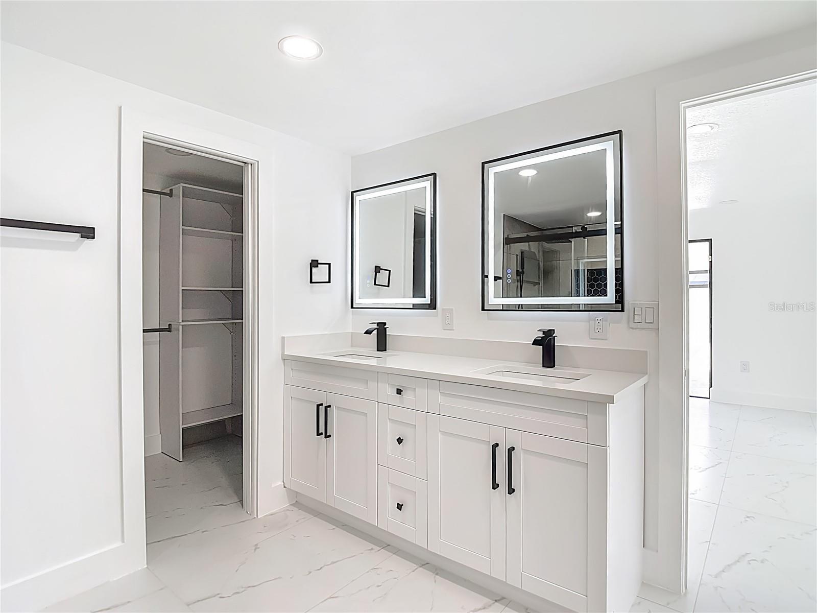 Image 38 of 61 For 9920 San Mateo Way