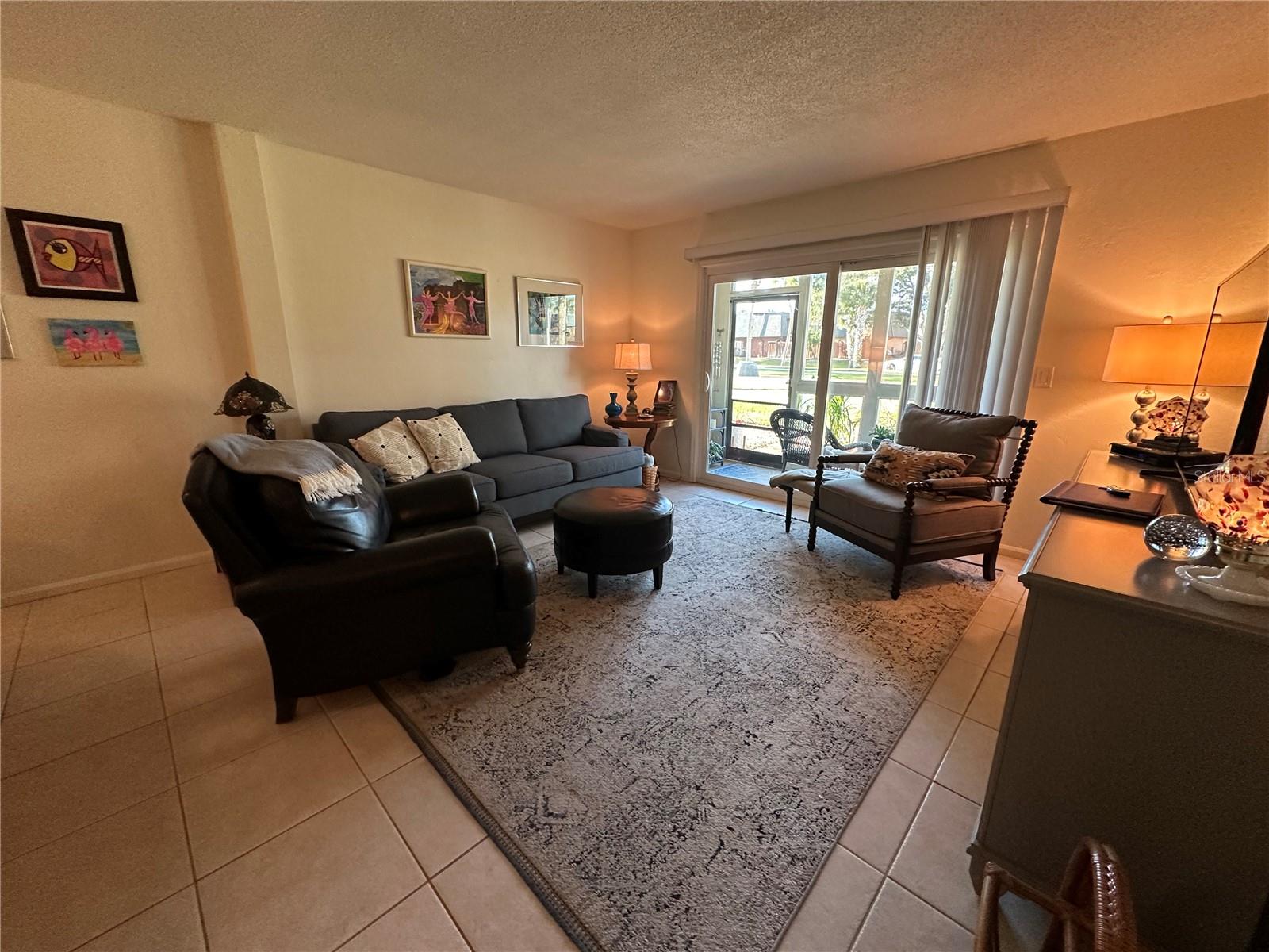 Image 3 of 46 For 3800 Saxon Drive B13