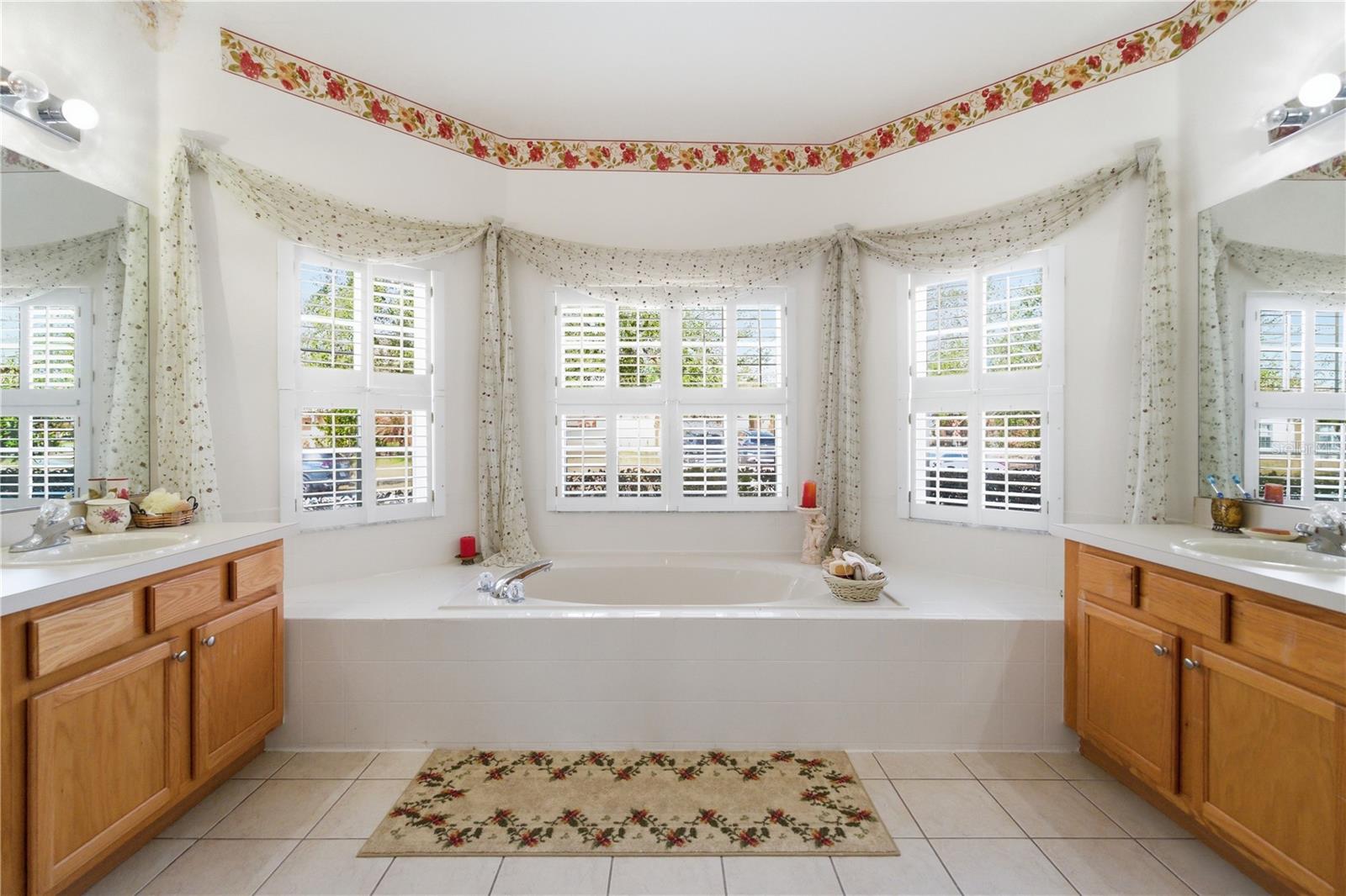 Image 27 of 35 For 2742 Patrician Circle