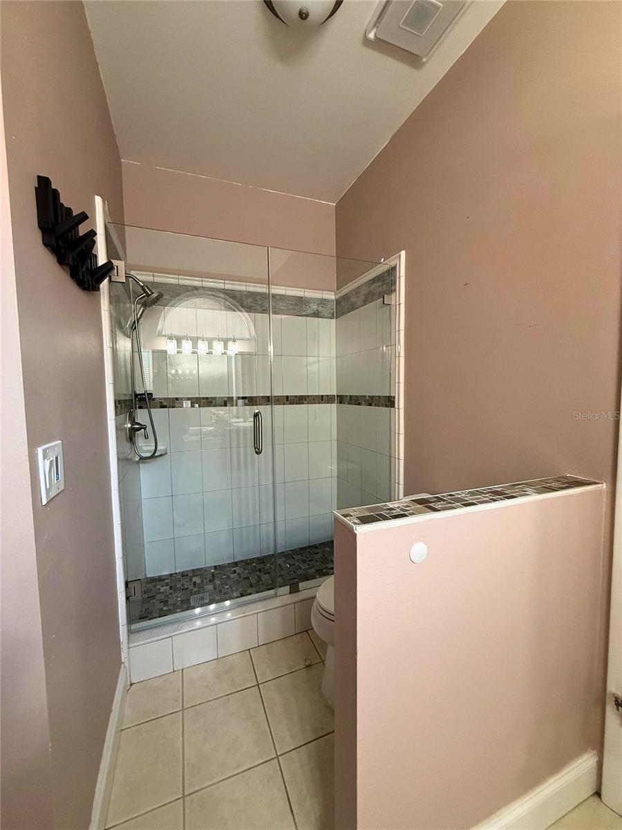 Image 18 of 41 For 8714 Imperial Court