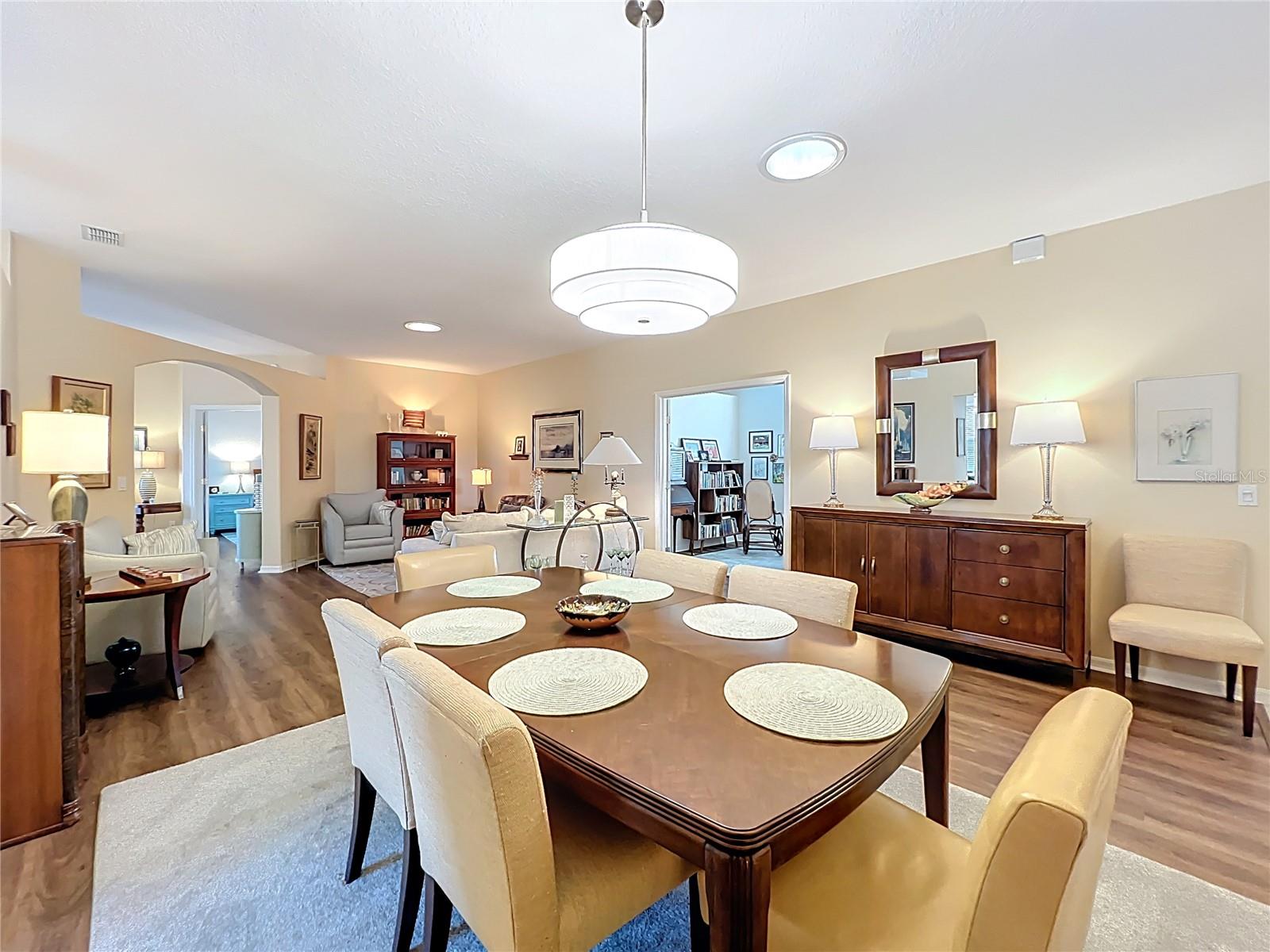 Image 10 of 65 For 4334 Hammersmith Drive