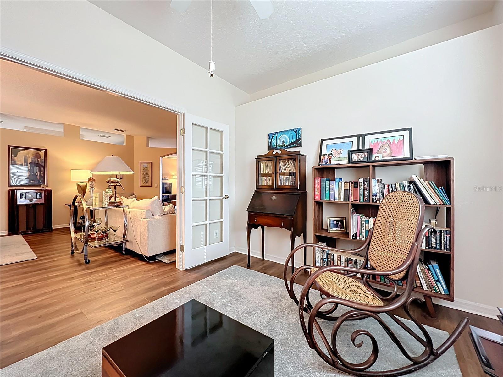 Image 16 of 65 For 4334 Hammersmith Drive