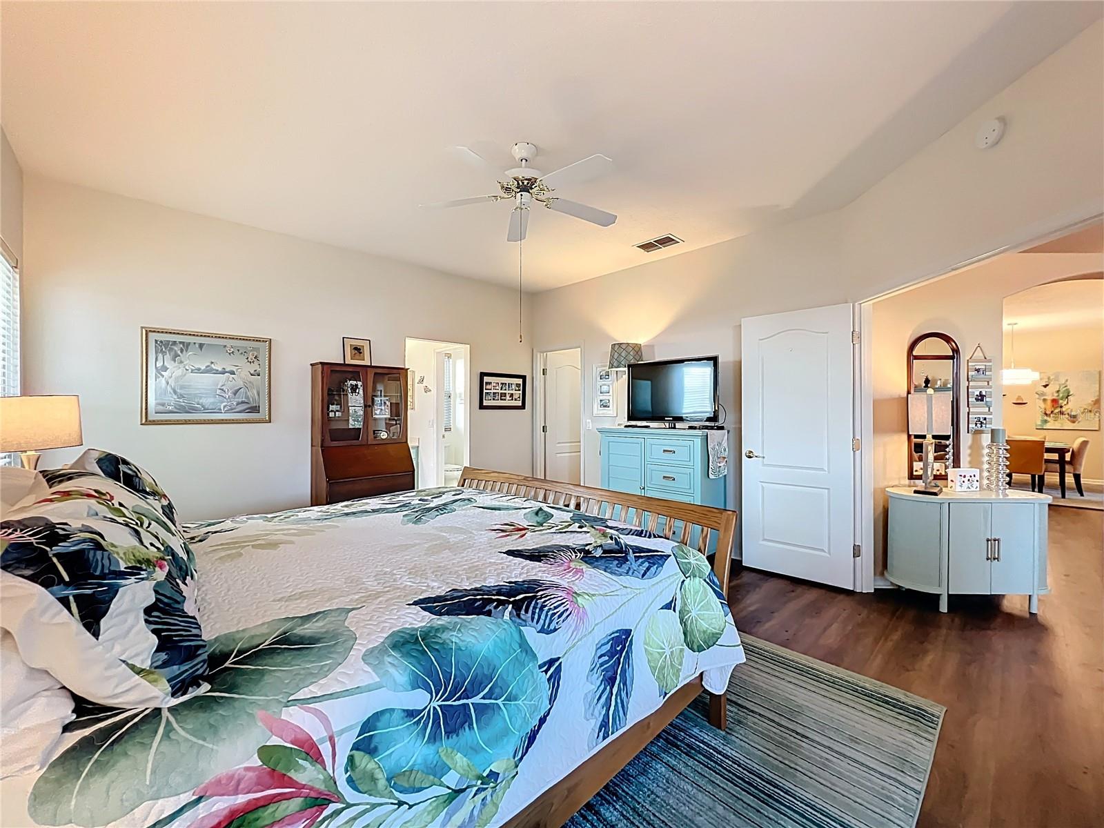 Image 33 of 65 For 4334 Hammersmith Drive