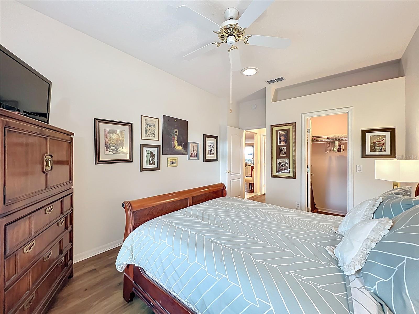 Image 44 of 65 For 4334 Hammersmith Drive