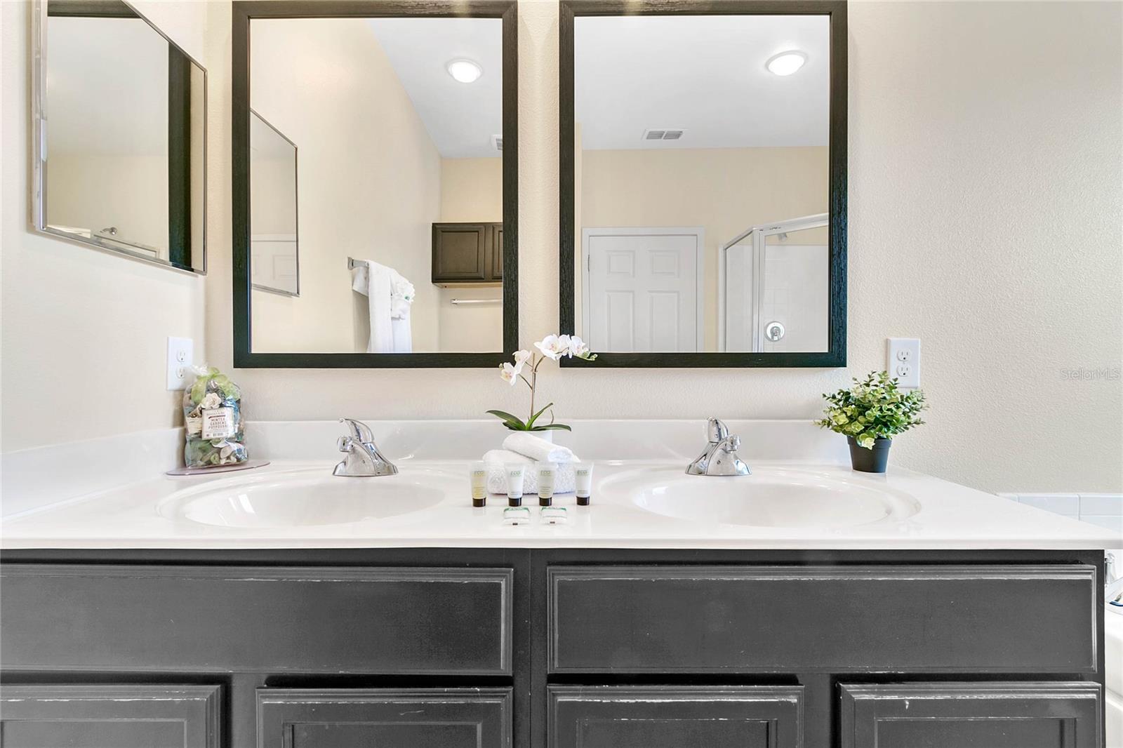 Image 6 of 31 For 2718 Corvette Lane