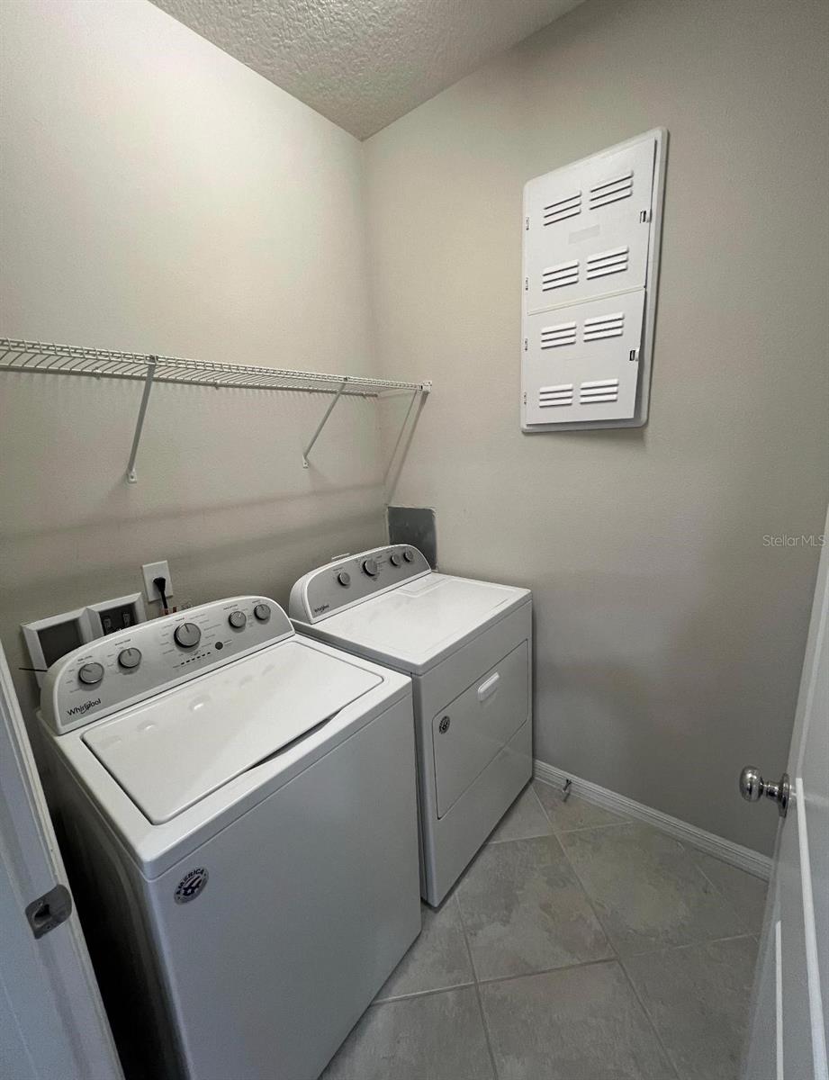 Image 14 of 40 For 2663 Mead Avenue