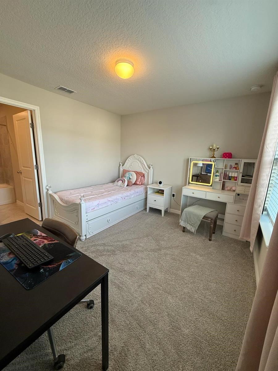 Image 26 of 40 For 2663 Mead Avenue