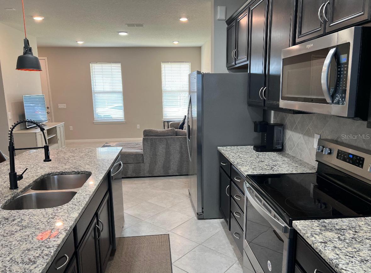 Image 5 of 40 For 2663 Mead Avenue