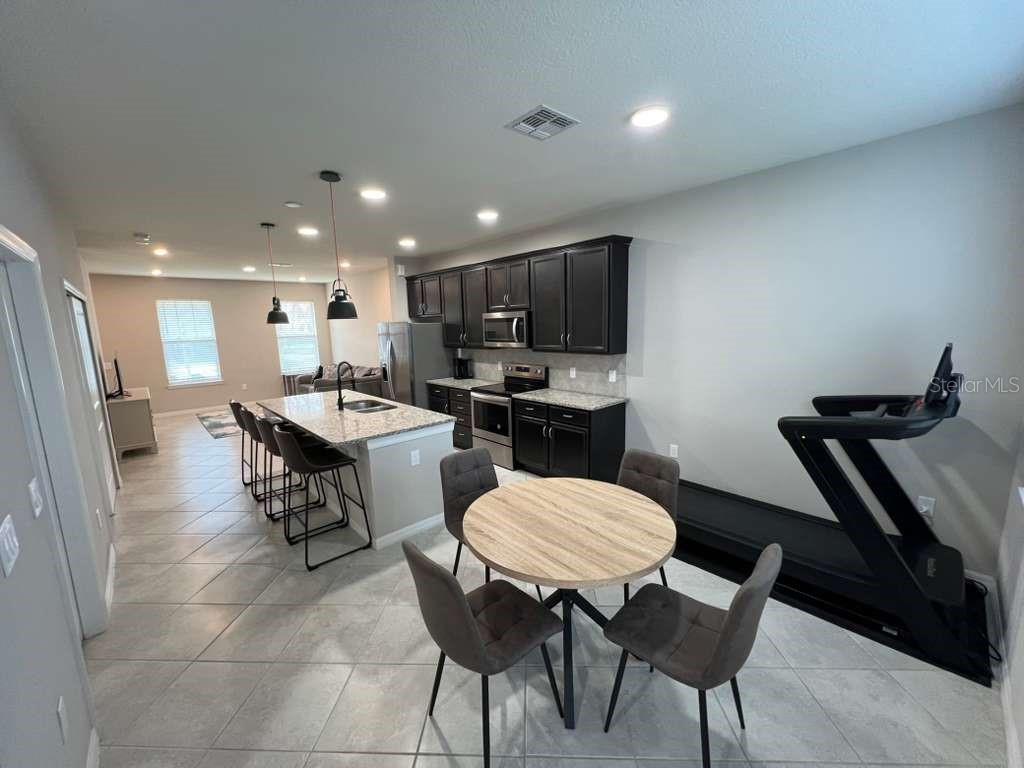 Image 9 of 40 For 2663 Mead Avenue