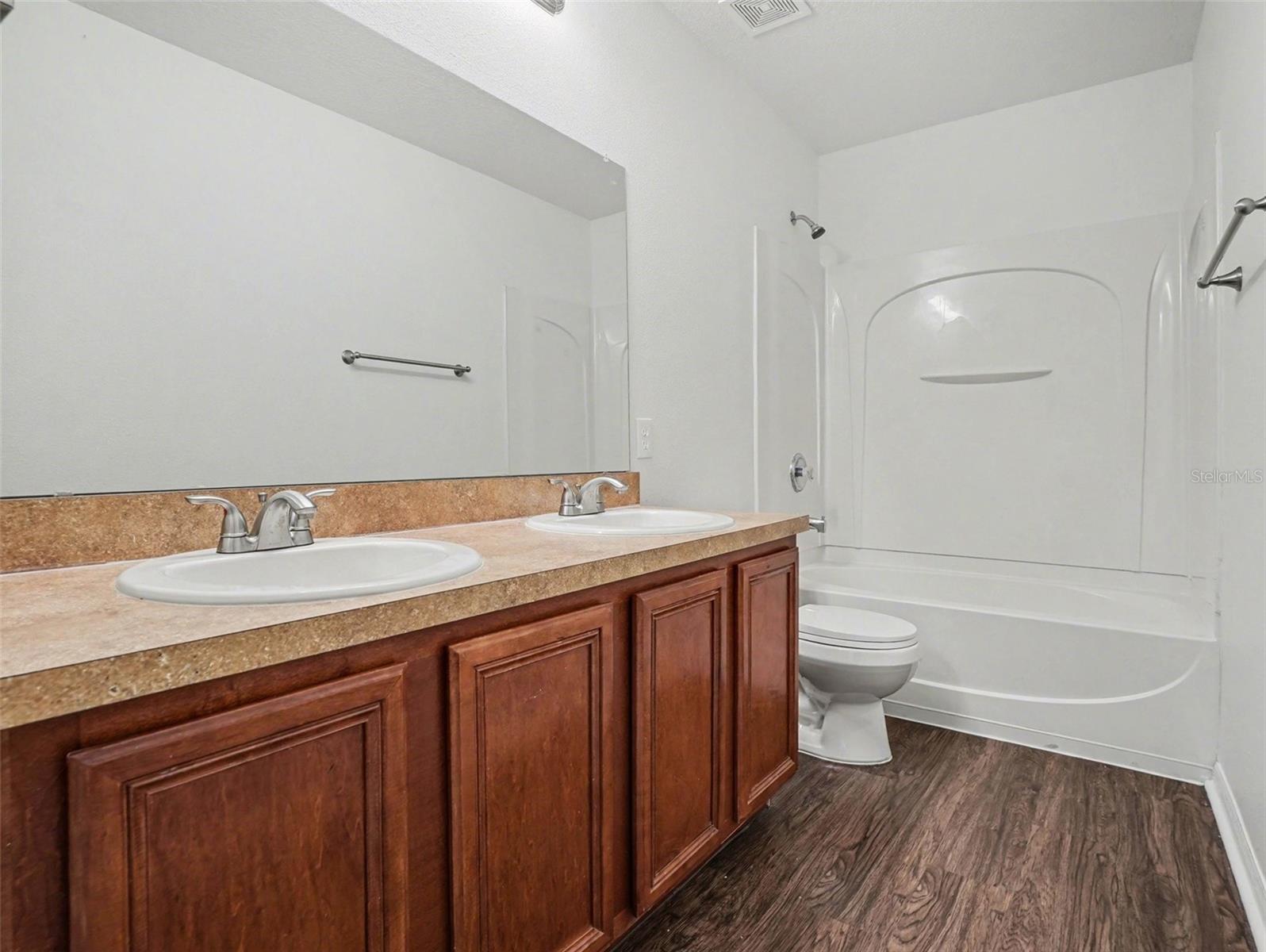 Image 17 of 27 For 15260 Perdido Drive