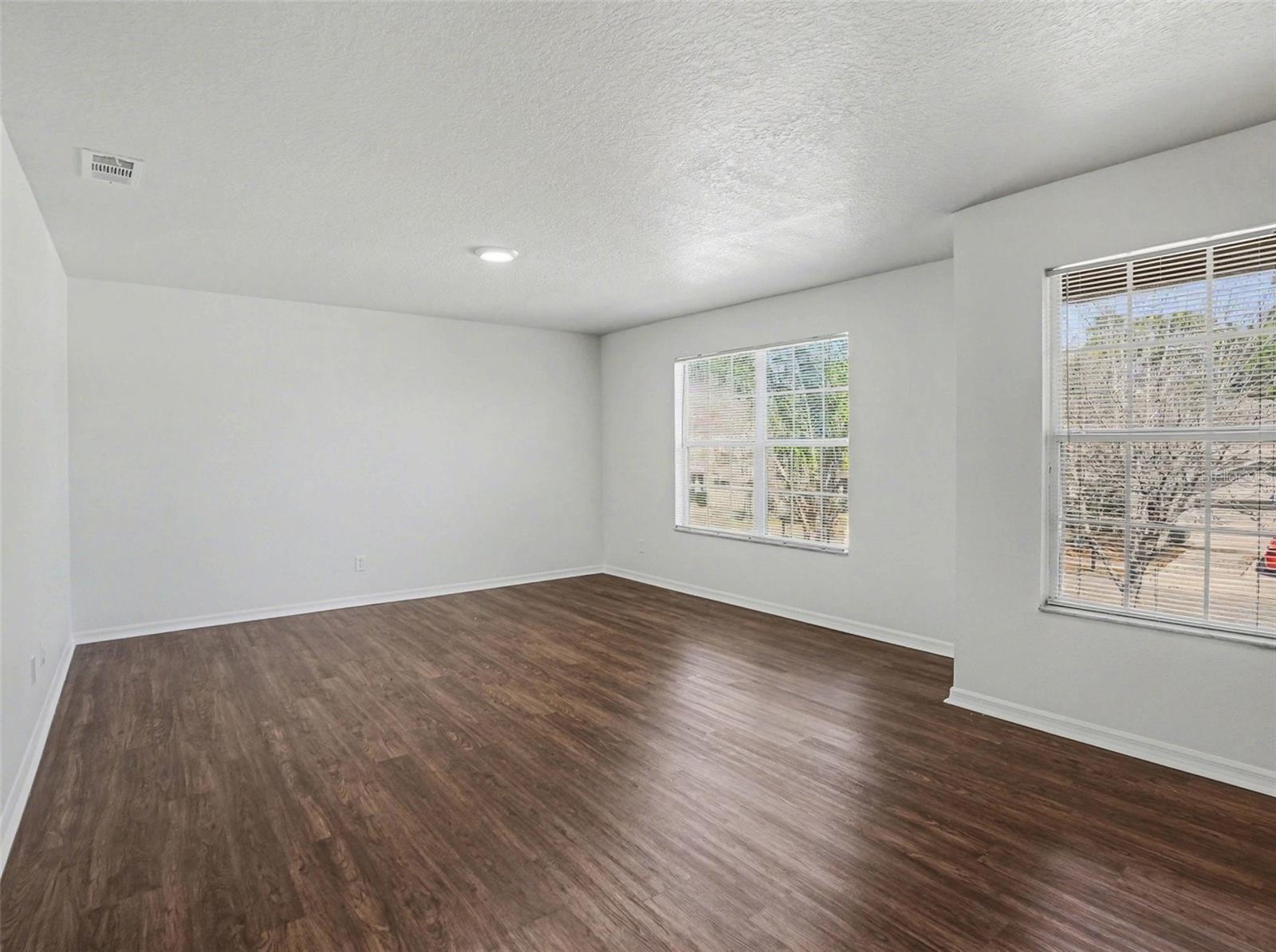 Image 7 of 27 For 15260 Perdido Drive