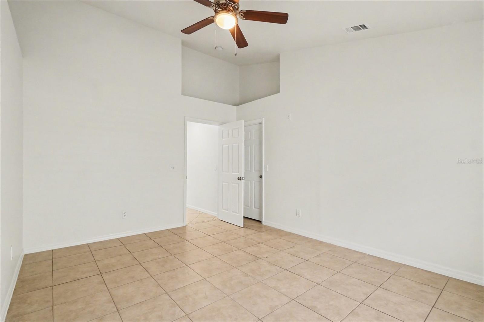 Image 10 of 15 For 2600 Deck Avenue