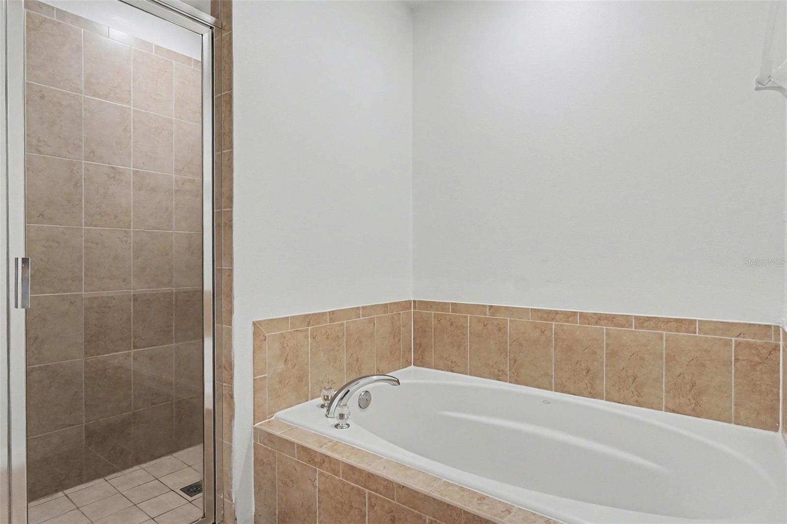 Image 12 of 16 For 16 Canterbury Bell Drive