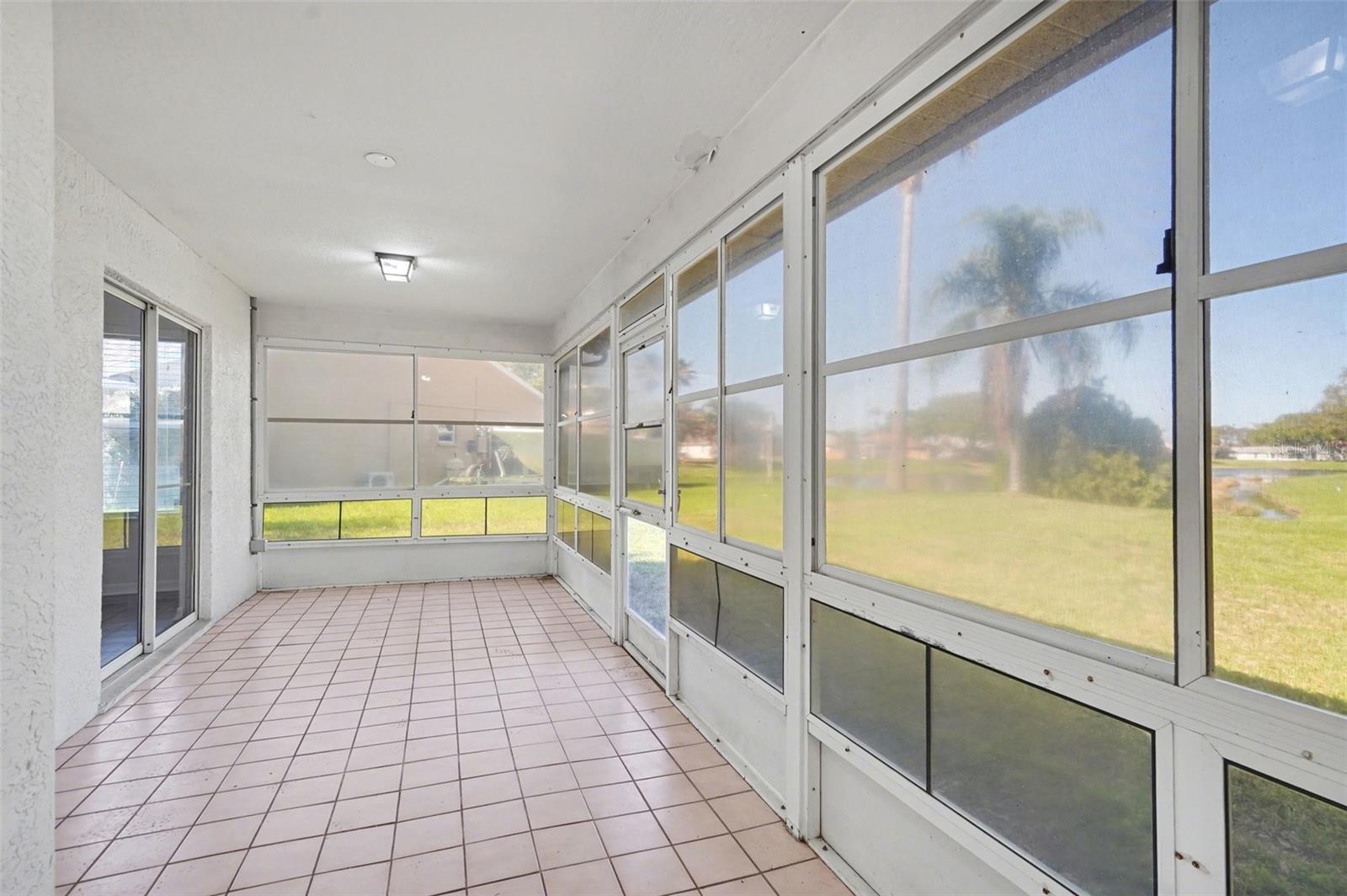 Image 23 of 25 For 3334 Lake View Circle