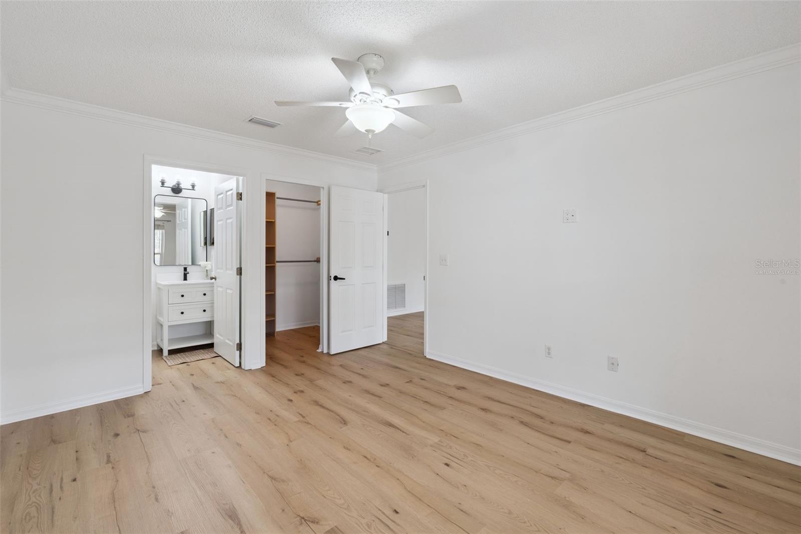 Image 12 of 41 For 13808 Riverpath Grove Drive