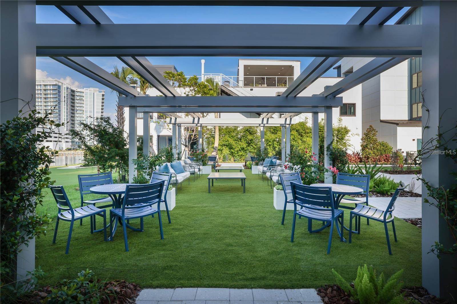 Image 26 of 68 For 5127 Tyson Avenue Th2