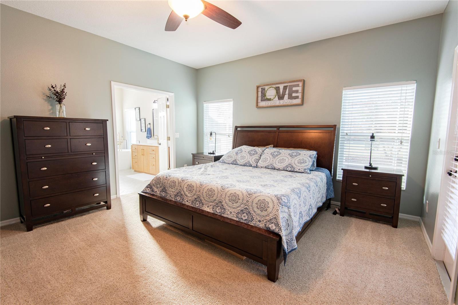 Image 10 of 37 For 23820 Hastings Way