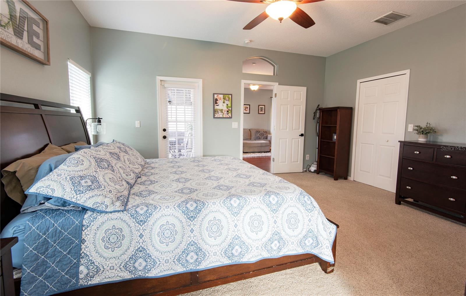 Image 11 of 37 For 23820 Hastings Way