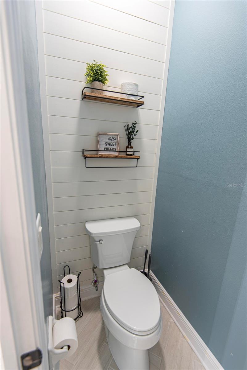 Image 16 of 37 For 23820 Hastings Way