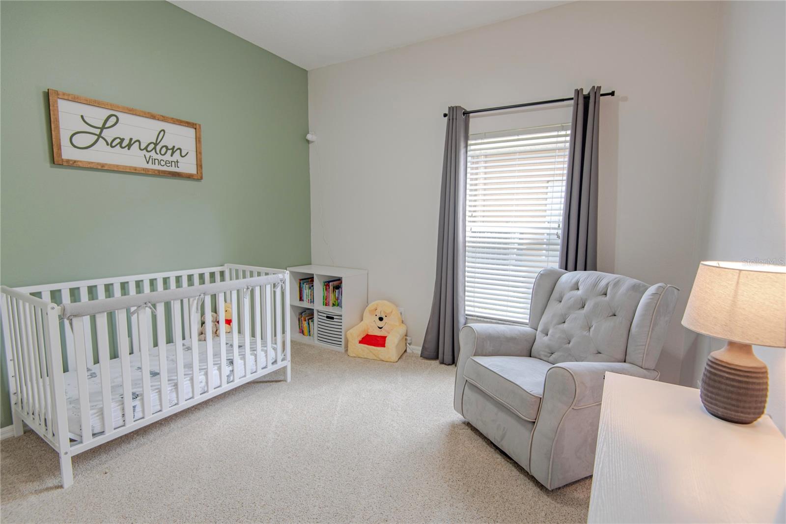 Image 17 of 37 For 23820 Hastings Way