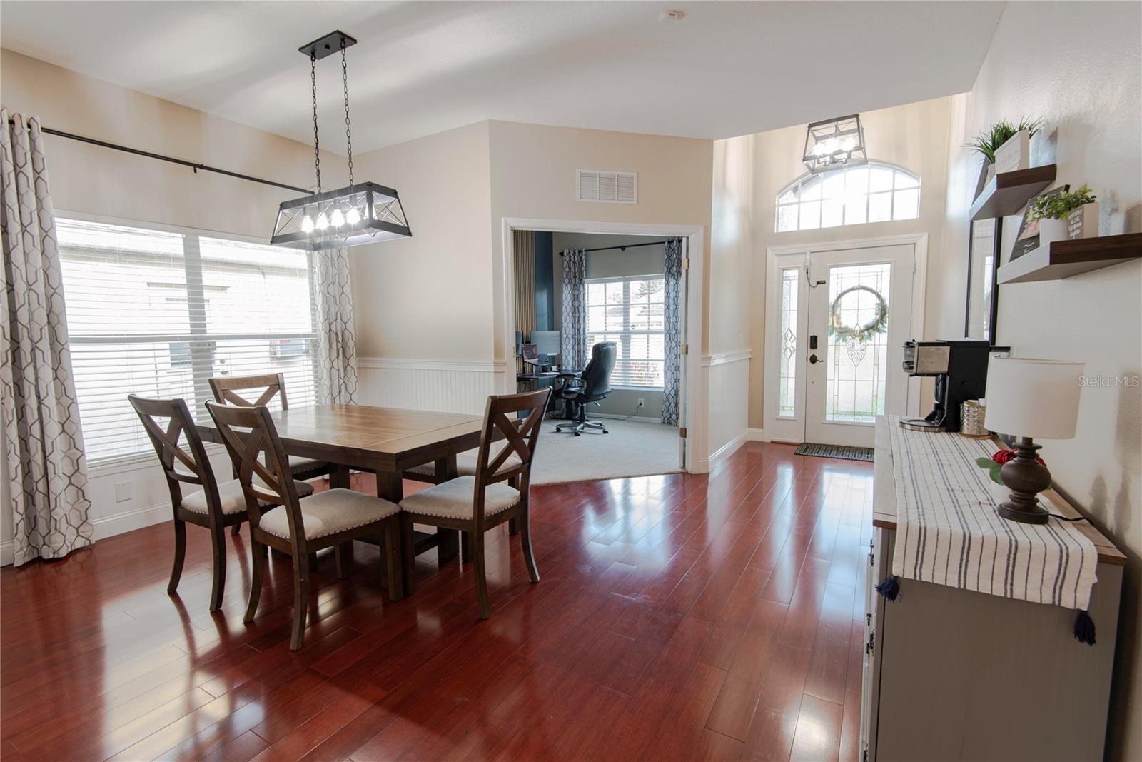 Image 4 of 37 For 23820 Hastings Way