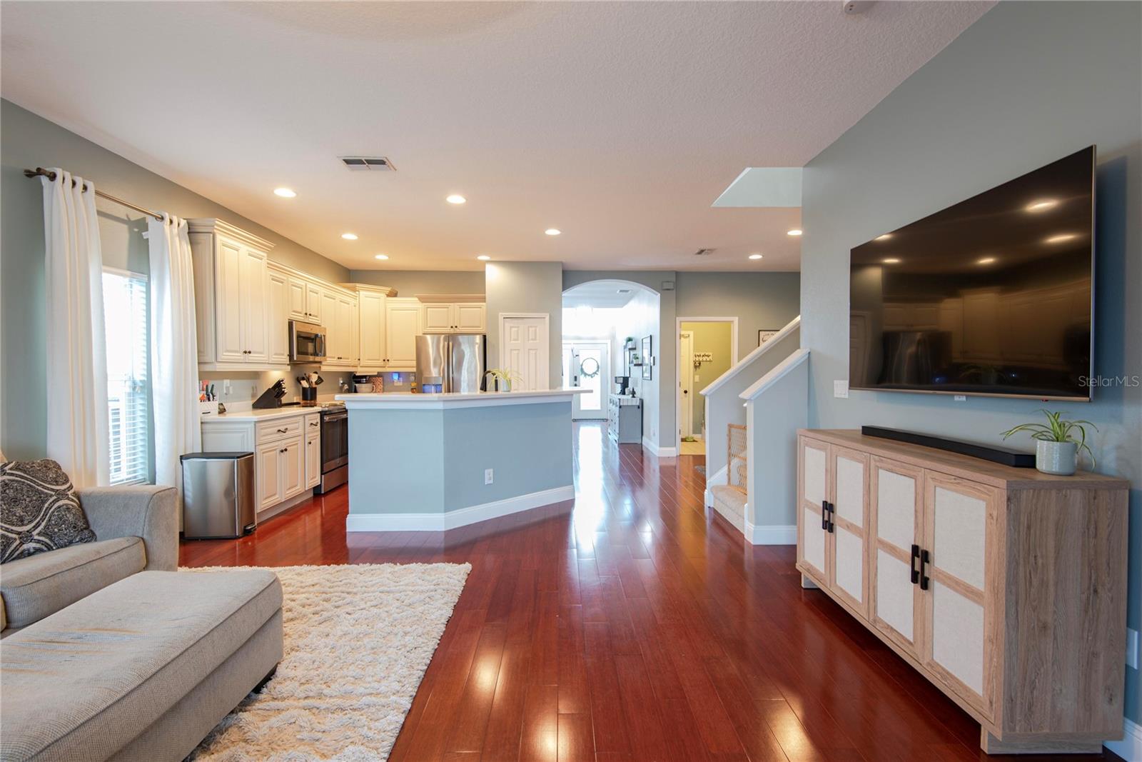 Image 8 of 37 For 23820 Hastings Way