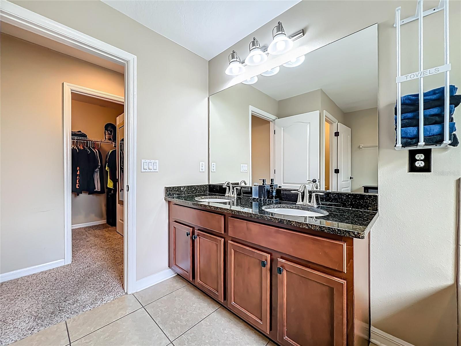 Image 17 of 43 For 10110 Armando Circle