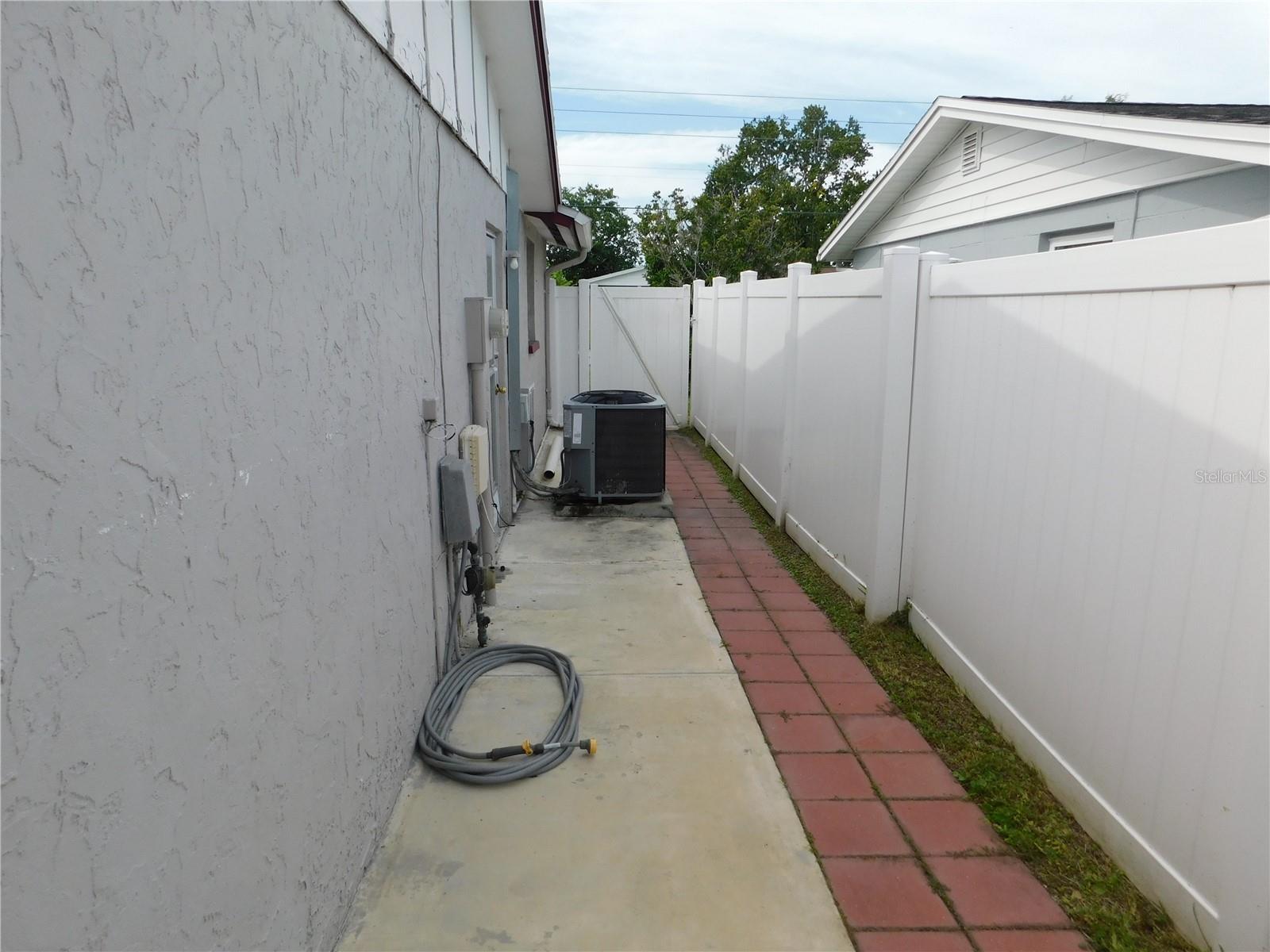 Image 15 of 19 For 3801 Darlington Road