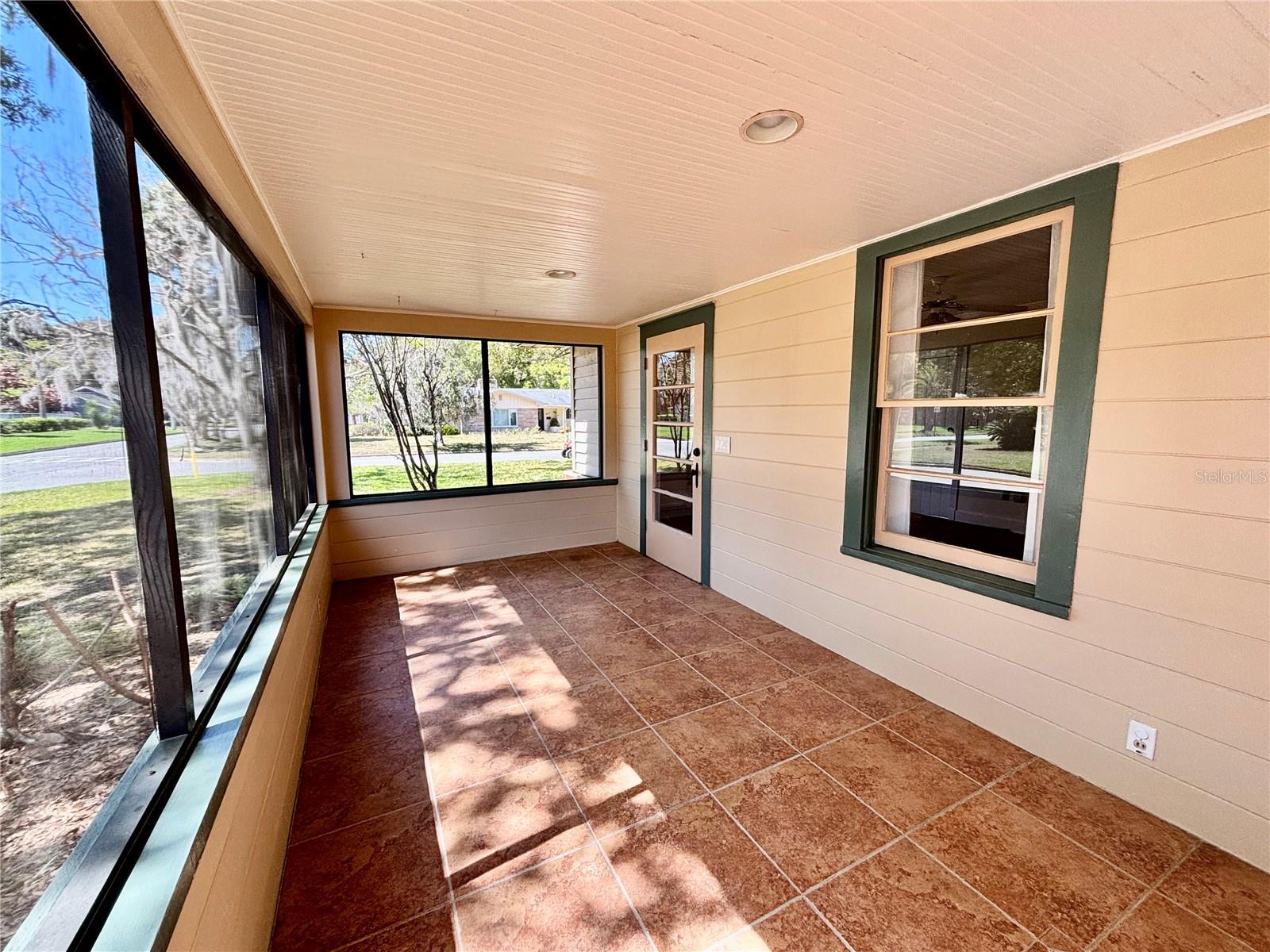 Image 37 of 63 For 211 Summerlin Avenue