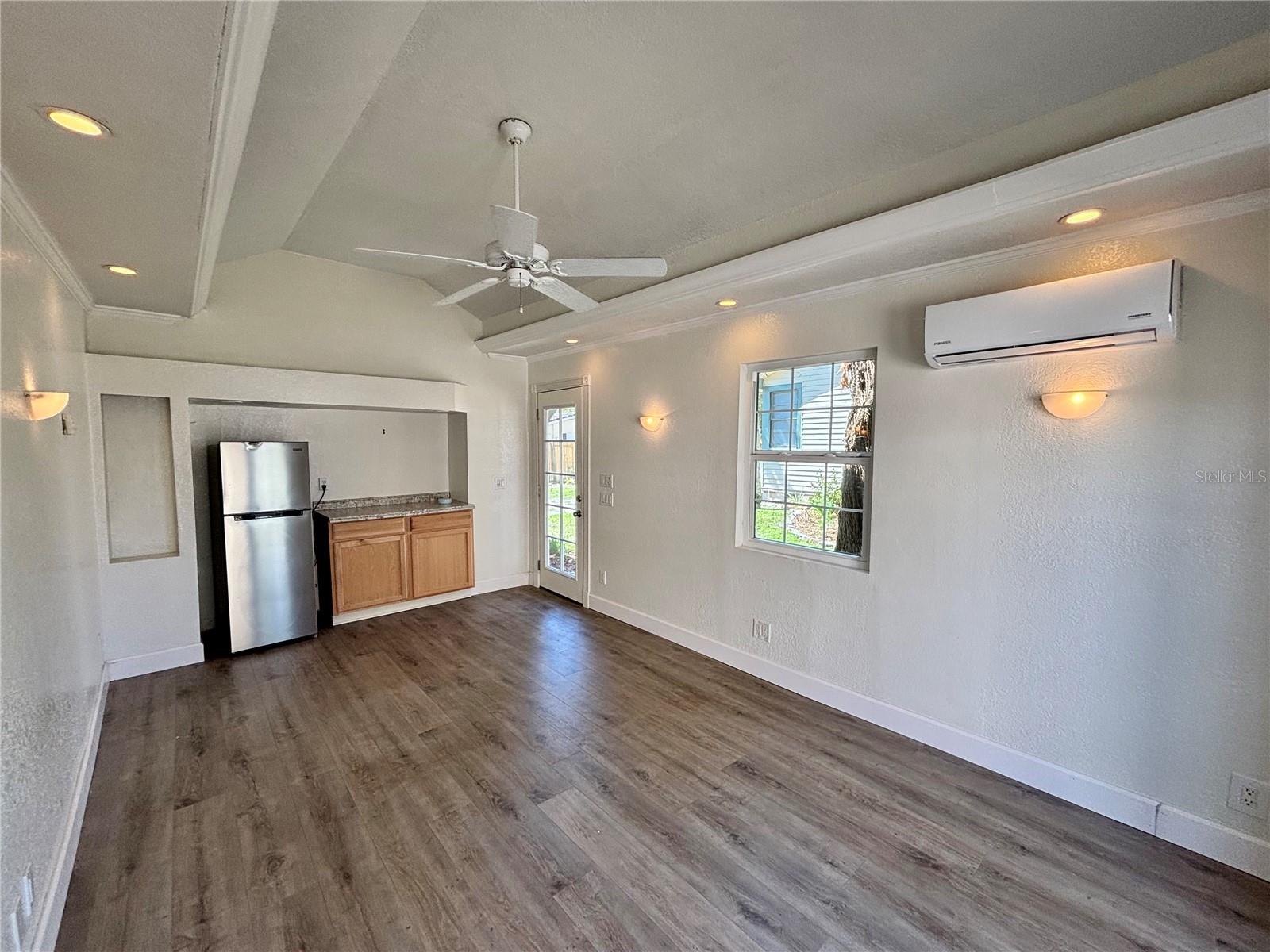 Image 46 of 63 For 211 Summerlin Avenue