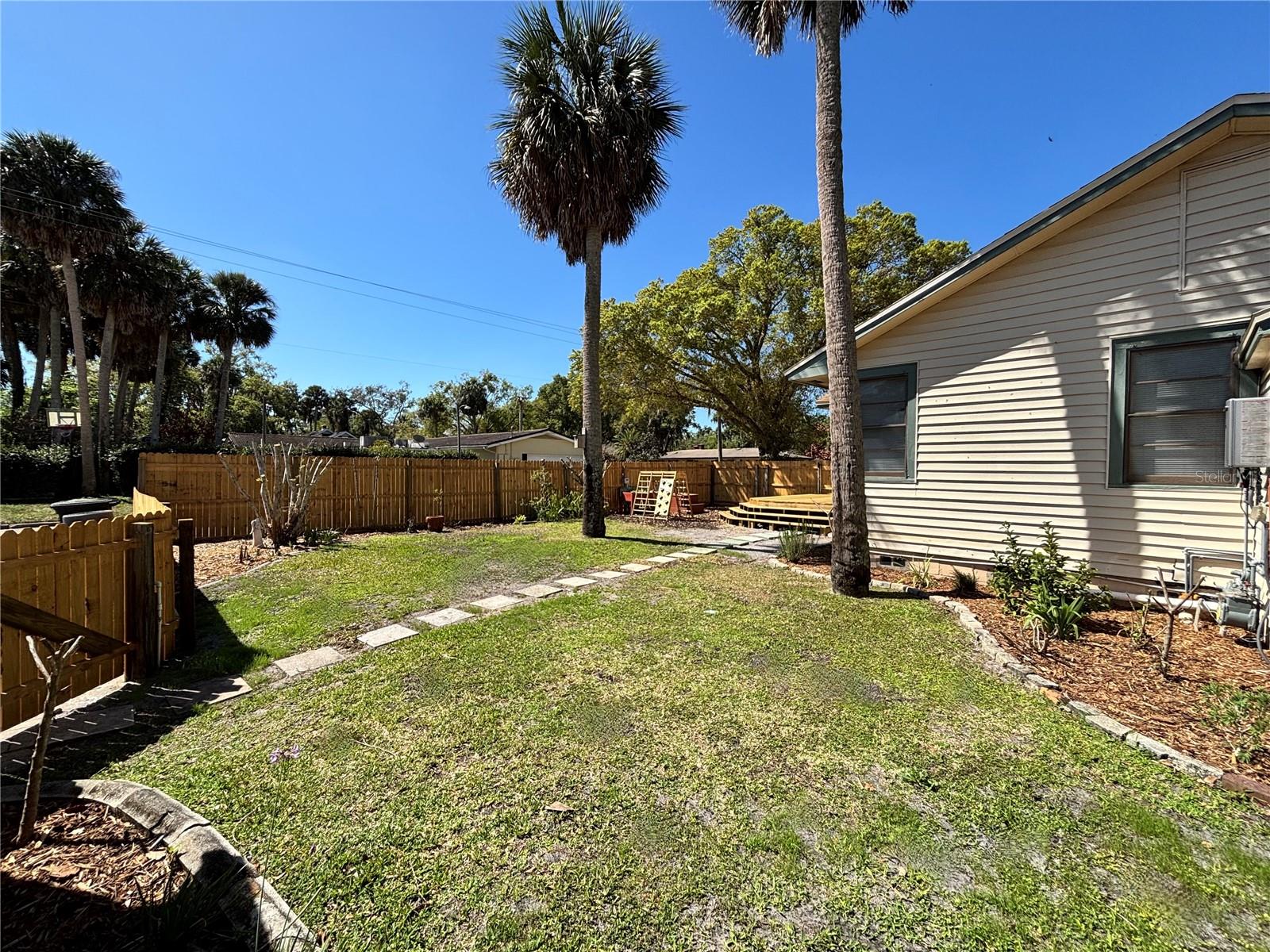 Image 51 of 63 For 211 Summerlin Avenue