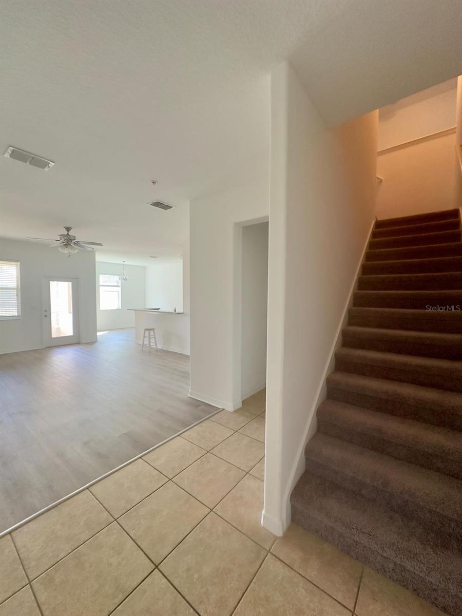 Image 10 of 32 For 1335 Priory Circle