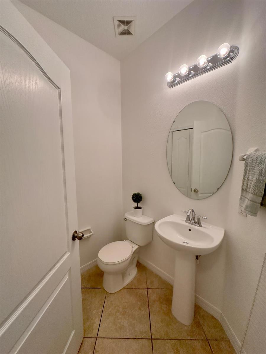 Image 23 of 32 For 1335 Priory Circle