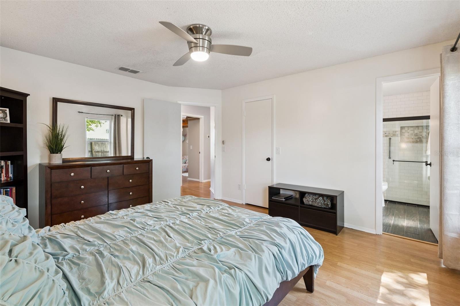 Image 13 of 31 For 7904 Dimal Court